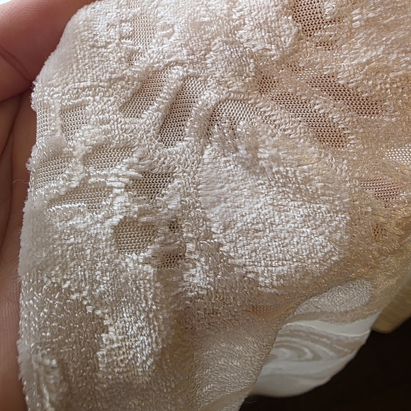 Elegant White Lace Curtains - Picture 10 of 10